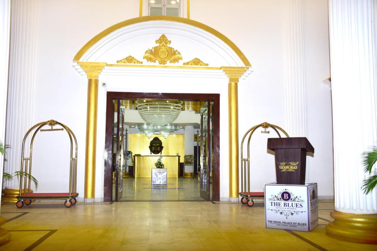 The Royal Palace Dewas Exterior foto
