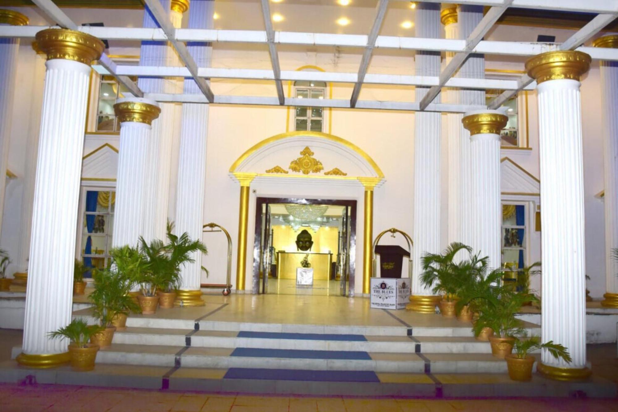 The Royal Palace Dewas Exterior foto
